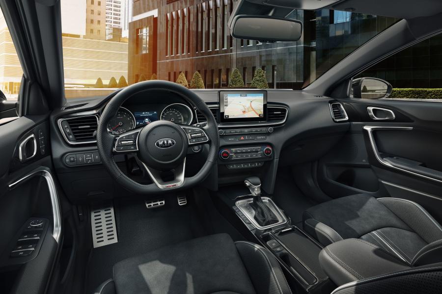 Торпедо Kia Ceed GT Line 2018 года  (WW) (фото 3 из 3)